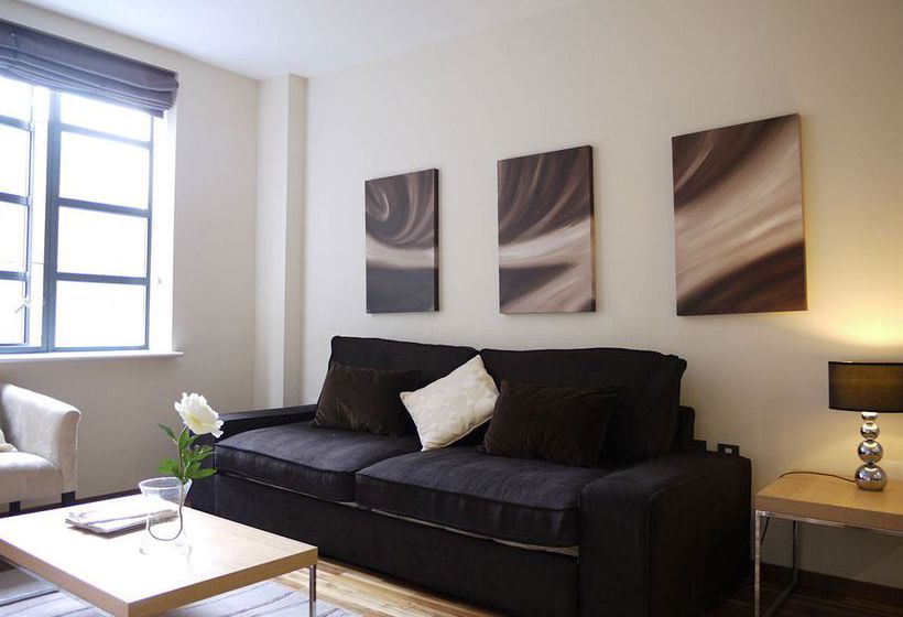 Olive Níké Apartments