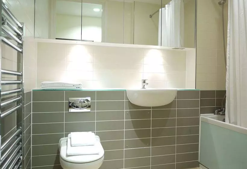 Olive Níké Apartments