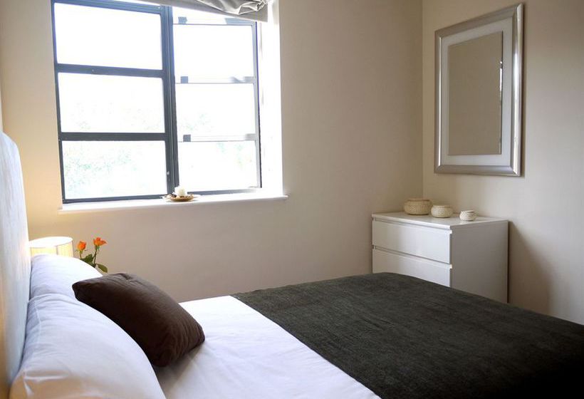 Olive Níké Apartments