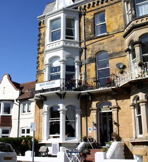 פנסיון Bayhouse