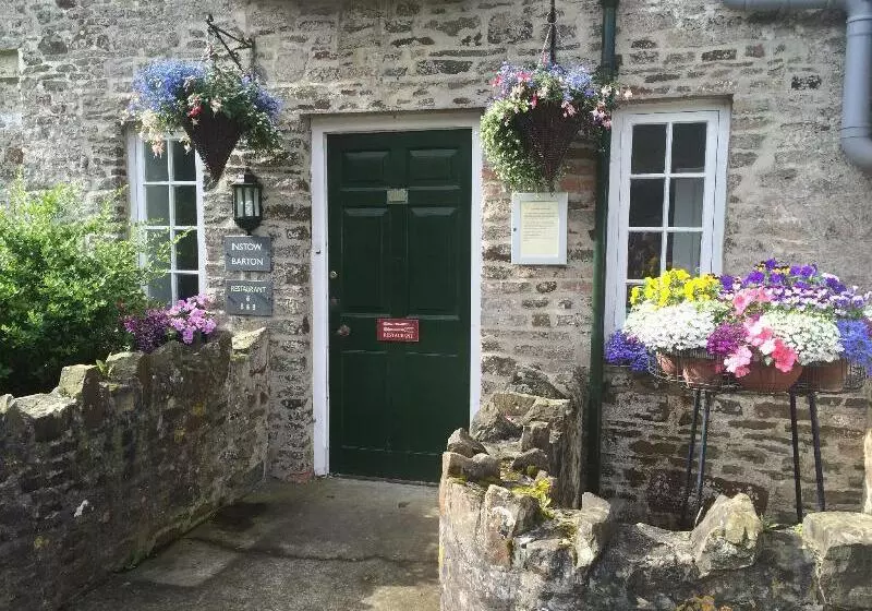 펜션 Instow Barton