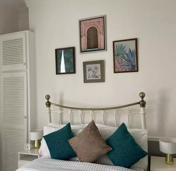 Пансион The Mountview