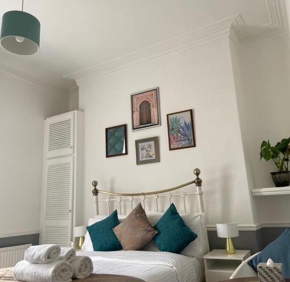 Пансион The Mountview