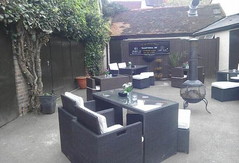 بنسيون The Queens Head