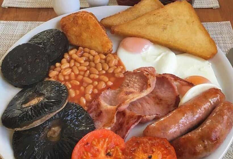 بنسيون The Queens Head