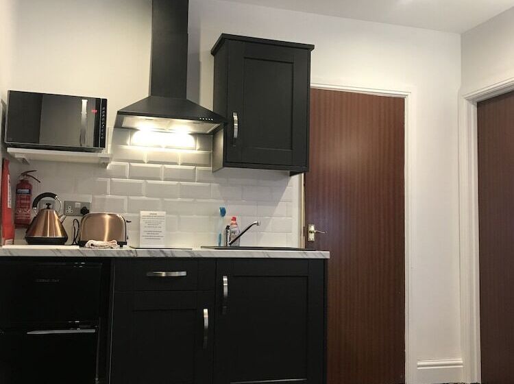 Shores Holiday Apartments