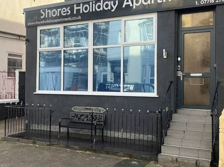 Shores Holiday Apartments