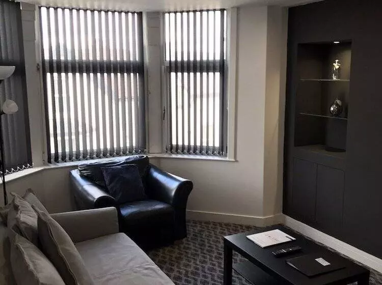 Shores Holiday Apartments