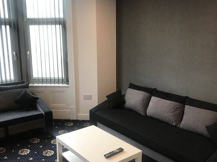 Shores Holiday Apartments