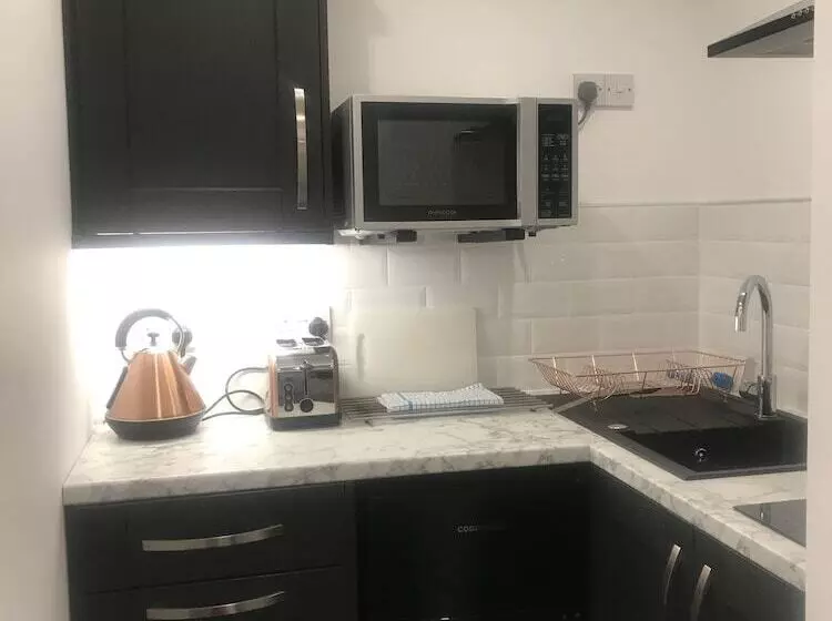 Shores Holiday Apartments