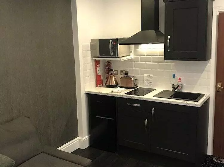 Shores Holiday Apartments