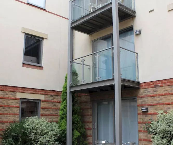 Spur House  House Of Fisher