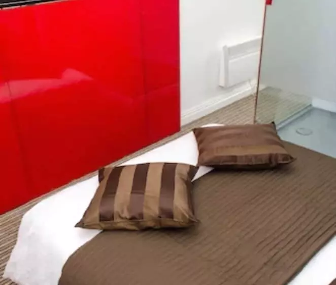 Trivelles Bradford Sunbridge Road