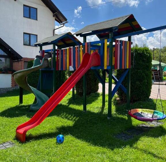 تختخواب و صبحانه Pensiunea La Mogan