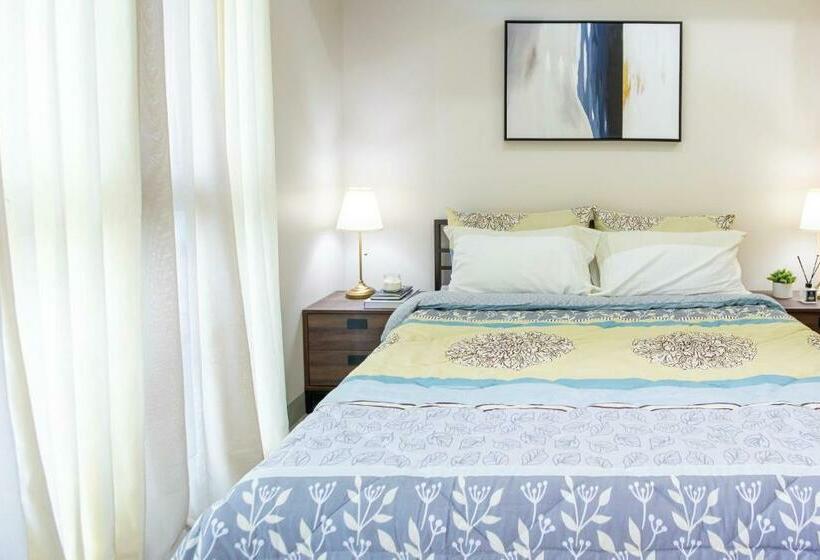 Exquisite 1br In Uptown Bgc