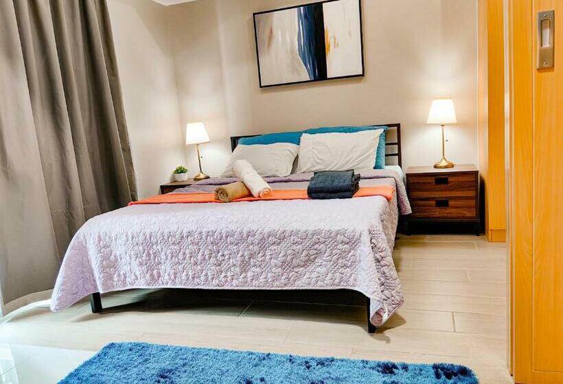 Exquisite 1br In Uptown Bgc