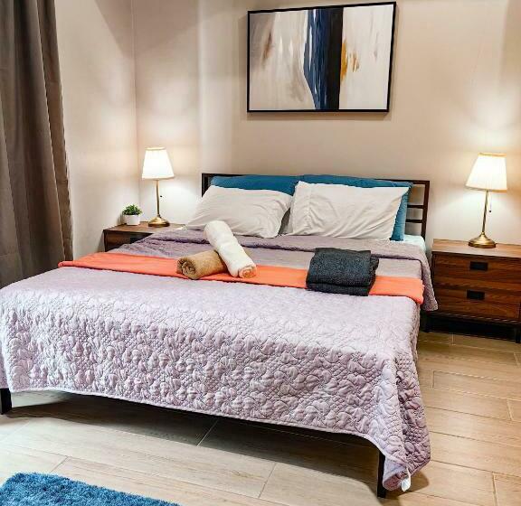 Exquisite 1br In Uptown Bgc