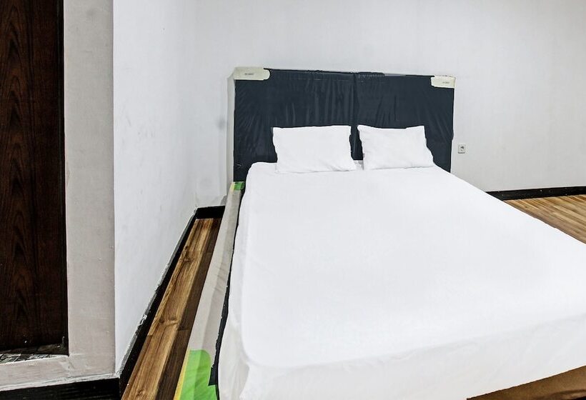 Отель Oyo 92090 Panorama Rinjani Lodge