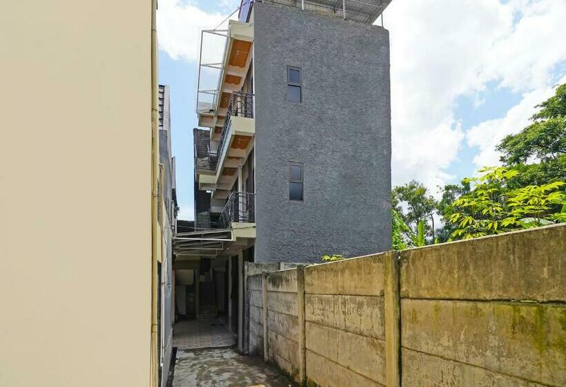 בית מלון כפרי Spot On 91993 Pondok Hs Padalarang Syariah