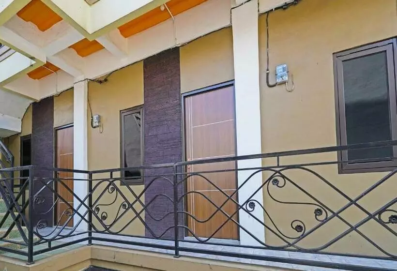 Hotelli Spot On 91993 Pondok Hs Padalarang Syariah