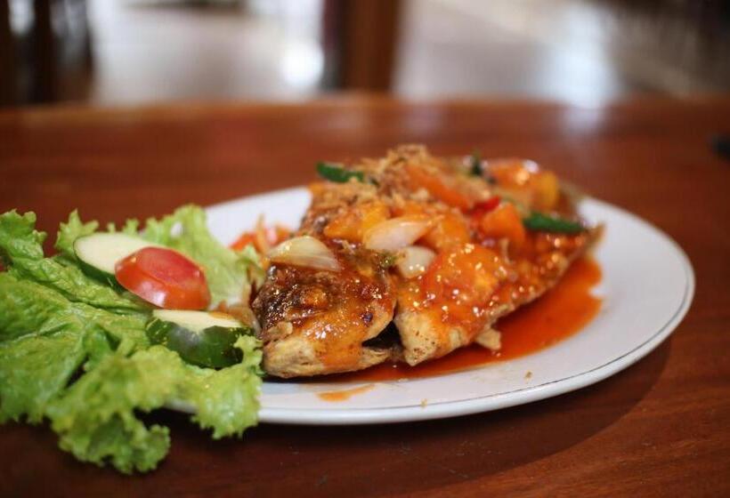 فندق صغير Air Manis Hillside Villa Cafe & Resto