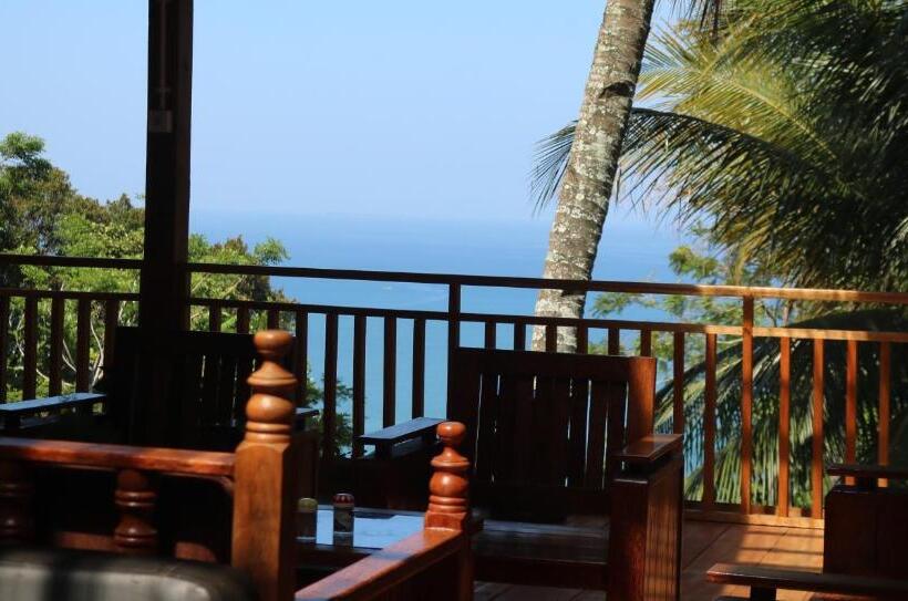 فندق صغير Air Manis Hillside Villa Cafe & Resto