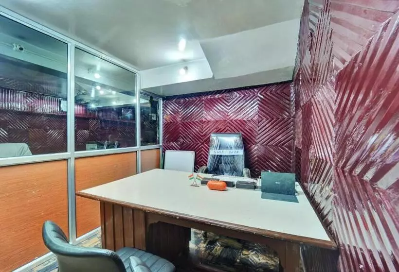 ホテル O Guru Nanak Residency