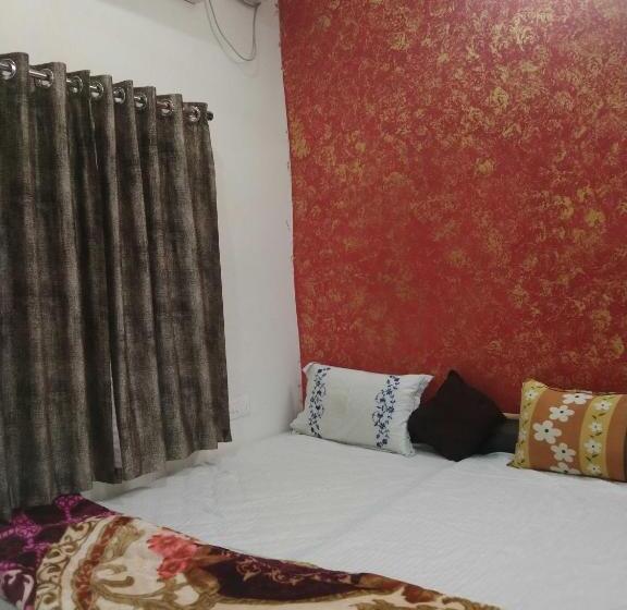 Hotell Oyo 80491g Nidhivan