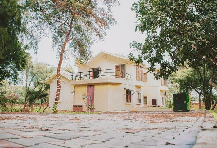 בית מלון כפרי Willowwoods Farms By Bedchambers