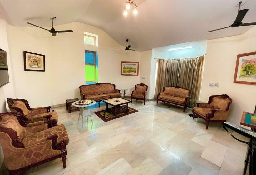 בית מלון כפרי Willowwoods Farms By Bedchambers