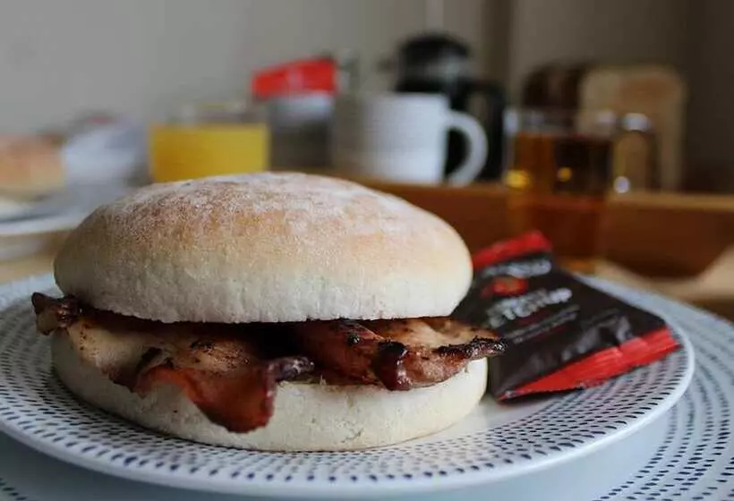 ベッドアンドブレックファースト Bridge House