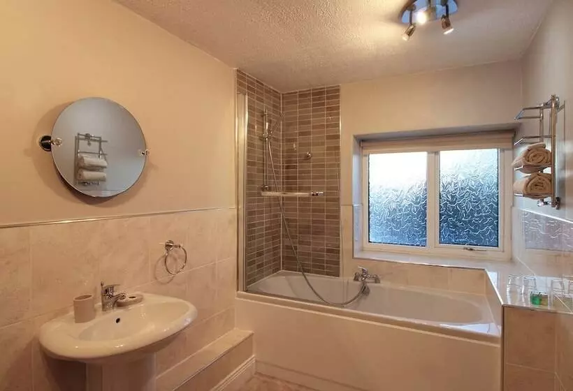 ベッドアンドブレックファースト Bridge House