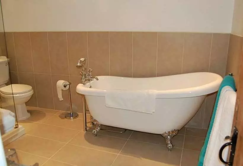 مبيت وإفطار The Eight Bells