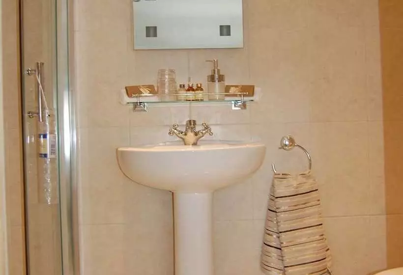 مبيت وإفطار The Eight Bells