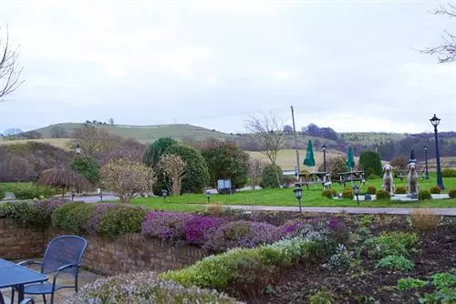 مبيت وإفطار The Live And Let Live