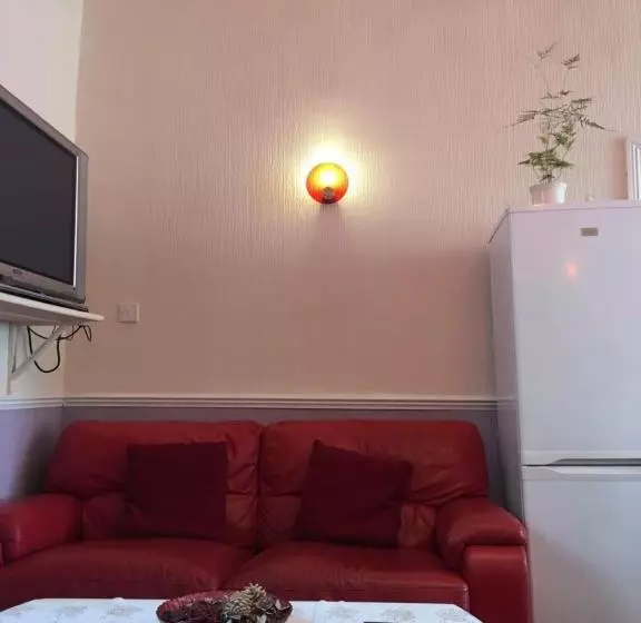 فندق Adelphi Guest House