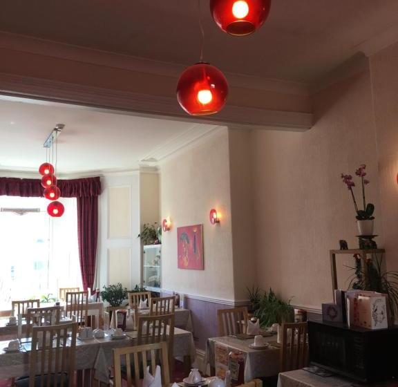 호텔 Adelphi Guest House