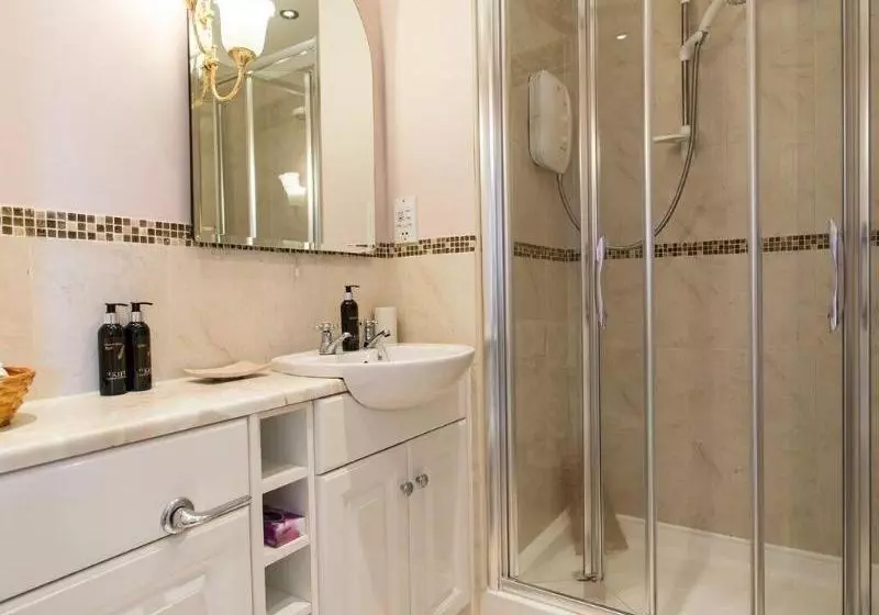 酒店 Bucklawren Farm