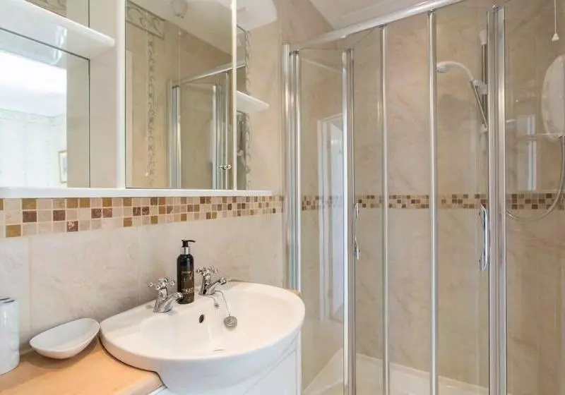 酒店 Bucklawren Farm