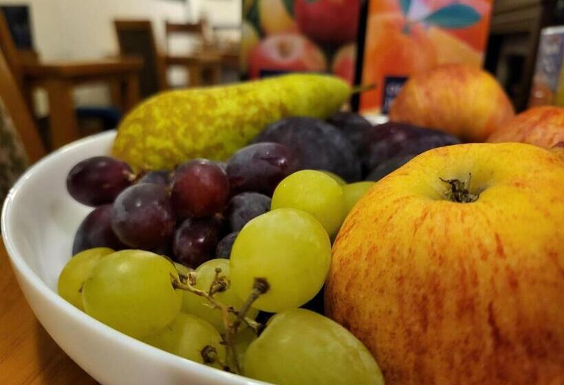 فندق Devon & Cornwall