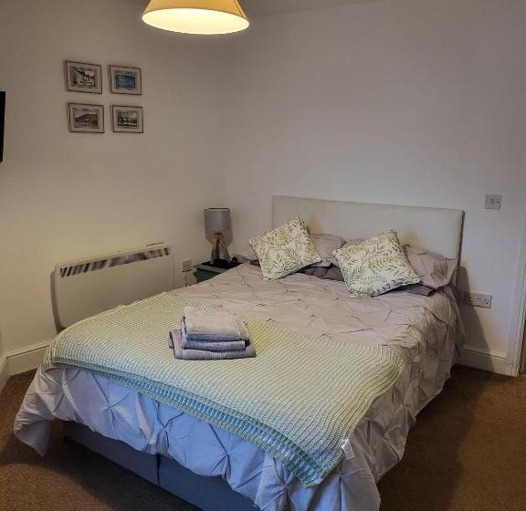 فندق Devon & Cornwall