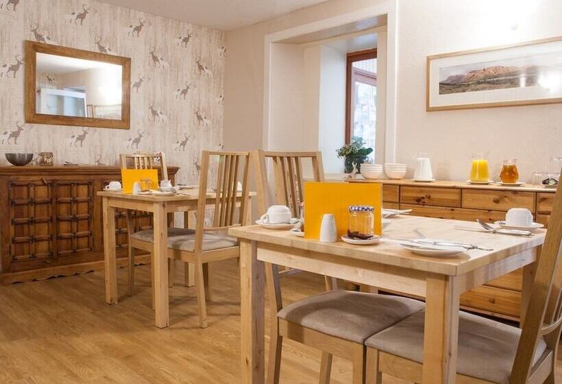 Отель Kinlochewe