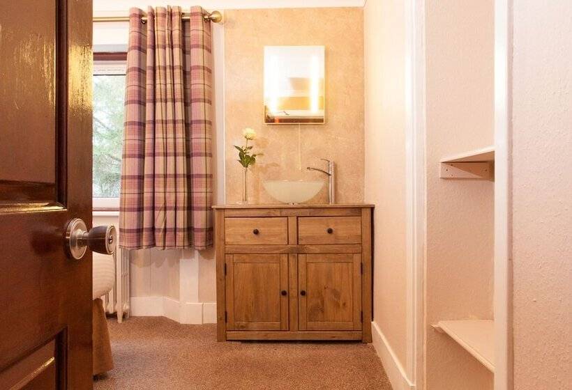 Отель Kinlochewe