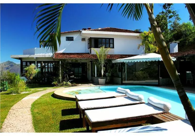 בית מלון כפרי Le Siramat