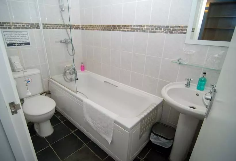 בית מלון כפרי The Aqua