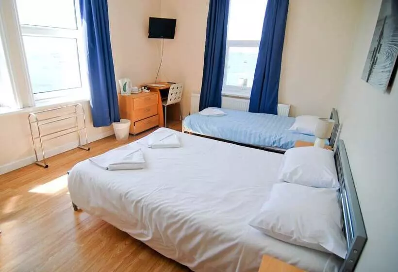 בית מלון כפרי The Aqua