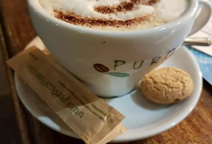 호텔 The Crown Inn