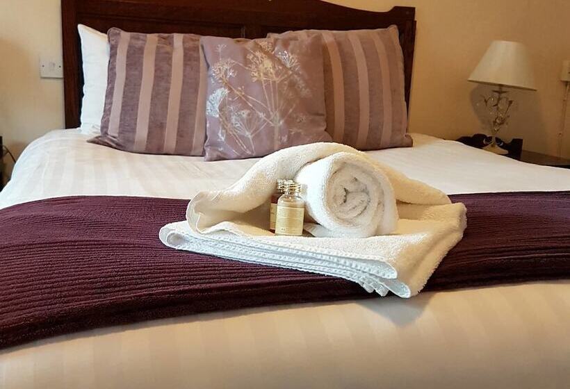 فندق The Crown Inn