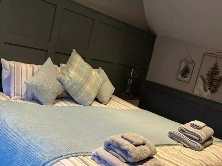 Отель The Crown Inn