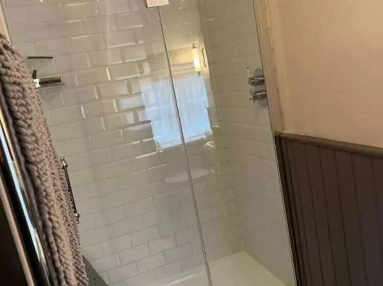 Отель The Crown Inn